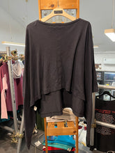 Load image into Gallery viewer, Plantation ISSEY MIYAKE Swing Tunic Top (M) GTMP388
