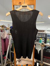 Load image into Gallery viewer, Pleats Please ISSEY MIYAKE Sleeveless Blouse (4) GTMP375
