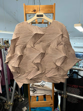 Load image into Gallery viewer, Pleats Please ISSEY MIYAKE Diamond Pleat Fold Blouse GTMP374

