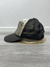Load image into Gallery viewer, Vintage STÜSSY Graphic Trucker Cap
