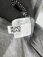 Load image into Gallery viewer, Pleats Please ISSEY MIYAKE Heather Gray Blouse (3) GTMP240
