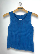 Load image into Gallery viewer, ISSEY MIYAKE Pleated Sleeveless Blouse (M) GTMP236
