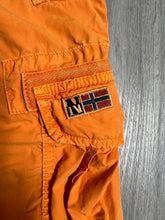 Load image into Gallery viewer, Napapijri Geographic Cargo Short JK865
