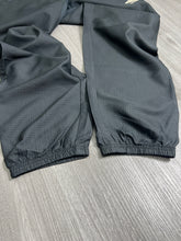 Load image into Gallery viewer, Umbro by Descente Jogger Pant JK862

