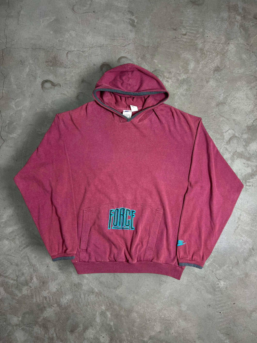 Vintage 90s NIKE Force Embroidery Hoodie (L) JK992