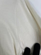 Load image into Gallery viewer, Vintage Burberry&#39;s Mini Logo Embroidery Tee (M) GTMP247
