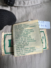 Load image into Gallery viewer, Vintage L.L.Bean Women&#39;s Down Filled Parka (S) JKA259
