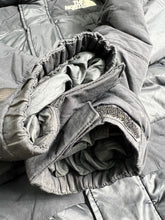 Load image into Gallery viewer, The North Face Down Jacket (M) JKA275
