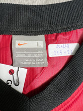 Load image into Gallery viewer, Vintage NIKE Total90 Polyester Sweatshirt (Boys L) JKA268

