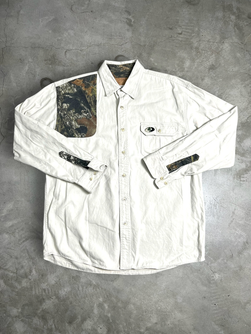 Mossy Oak Realtree Camo Button Up Shirt (L) JKA278