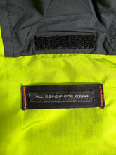 Load image into Gallery viewer, Vintage NIKE ACG Clima-Fit Windbreaker Jacket (M) JKA277
