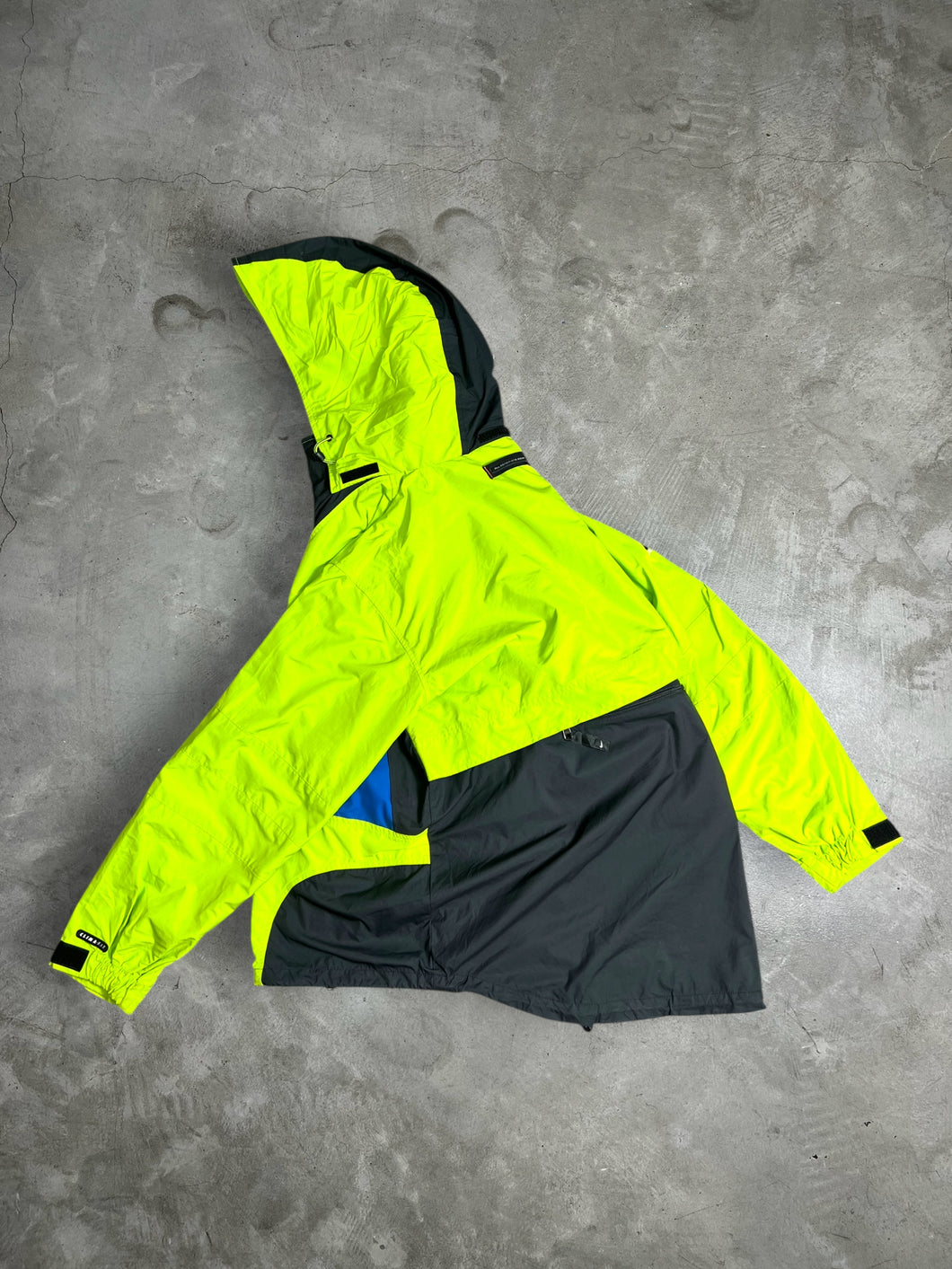 Vintage NIKE ACG Clima-Fit Windbreaker Jacket (M) JKA277