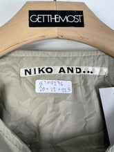 Load image into Gallery viewer, Niko and... Lined Bomber Jacket (L) GTMP276
