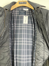 Load image into Gallery viewer, BURBERRY London Trench Polyester Coat (M) GTMP282
