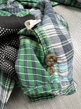 Load image into Gallery viewer, OAKLEY Plaid Shirt (L) JKA297
