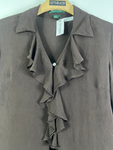 Load image into Gallery viewer, Lauren by Ralph Lauren Silk Ruffle Blouse (4) GTMP118
