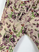 Load image into Gallery viewer, Vivienne Tam Graphic Printed Legging Pant GTMP117
