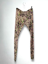 Load image into Gallery viewer, Vivienne Tam Graphic Printed Legging Pant GTMP117

