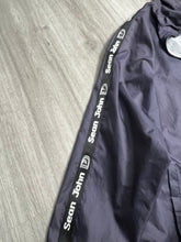 Load image into Gallery viewer, Vintage Sean John Y2K Embroidery Logo Nylon Jacket (M) JKA010
