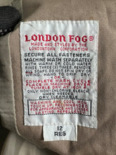 Load image into Gallery viewer, London Fog Windbreaker Jacket (12) JKA358
