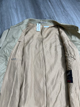 Load image into Gallery viewer, Vintage 90s Monarch München Windbreaker Jacket JKA360

