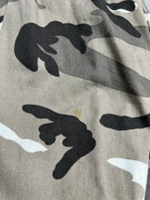 Load image into Gallery viewer, Vintage CONART 4 Pockets Zip-Up Camo Jacket (M) JKA336
