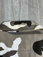Load image into Gallery viewer, Vintage CONART 4 Pockets Zip-Up Camo Jacket (M) JKA336
