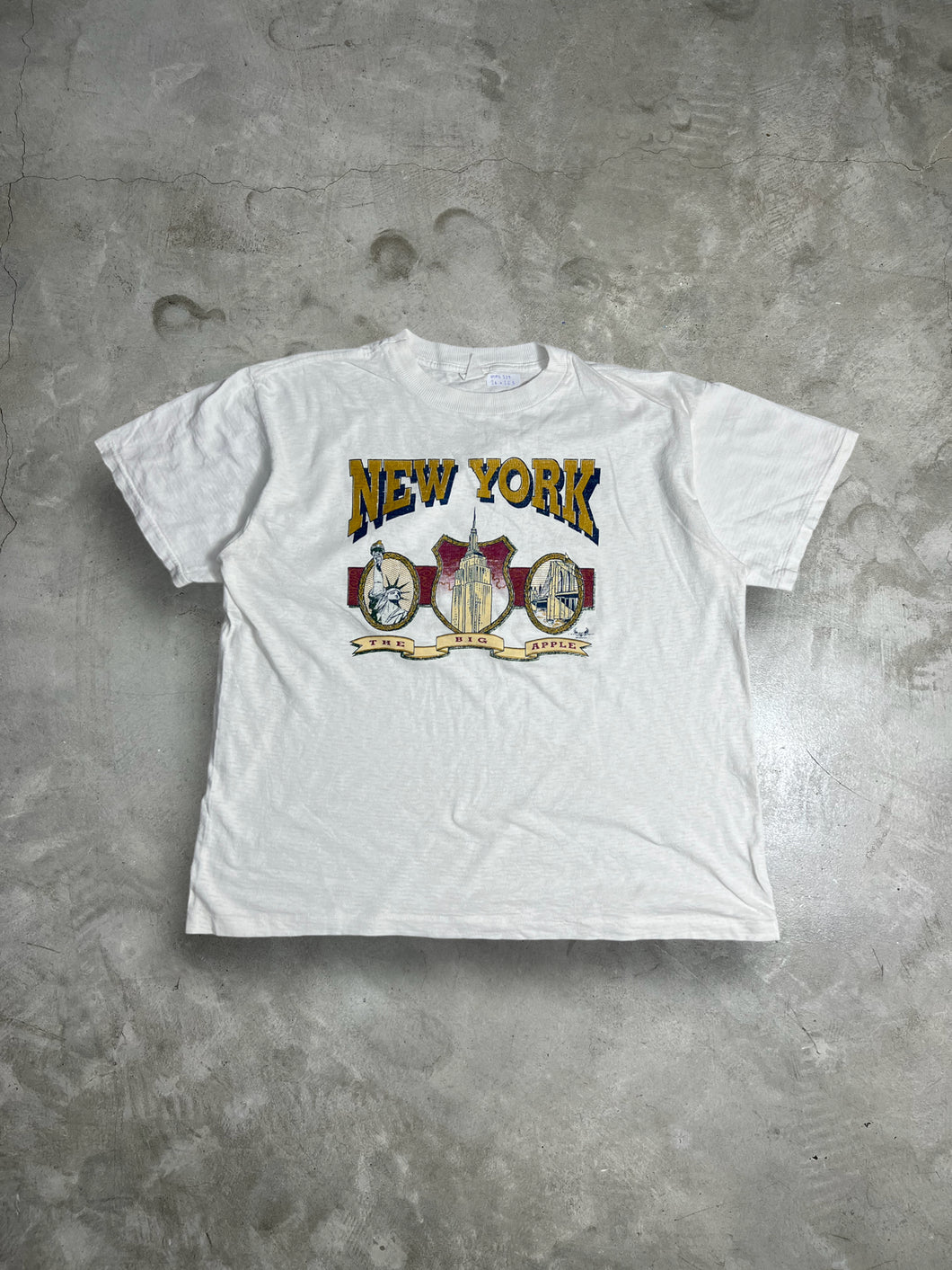 Vintage 90s New York City Souvenir Art Tee GTME227