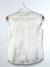 Load image into Gallery viewer, BURBERRY Black Label Sleeveless Shirt (40) GTMP141
